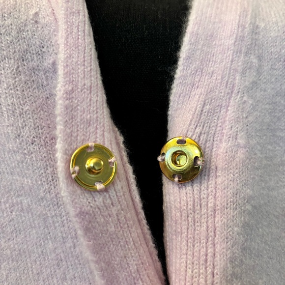 CeCe Women’s M Soft Light Pink V-Neck Cardigan Snaps Rhinestones Fuzzy Dressy - Picture 4 of 11